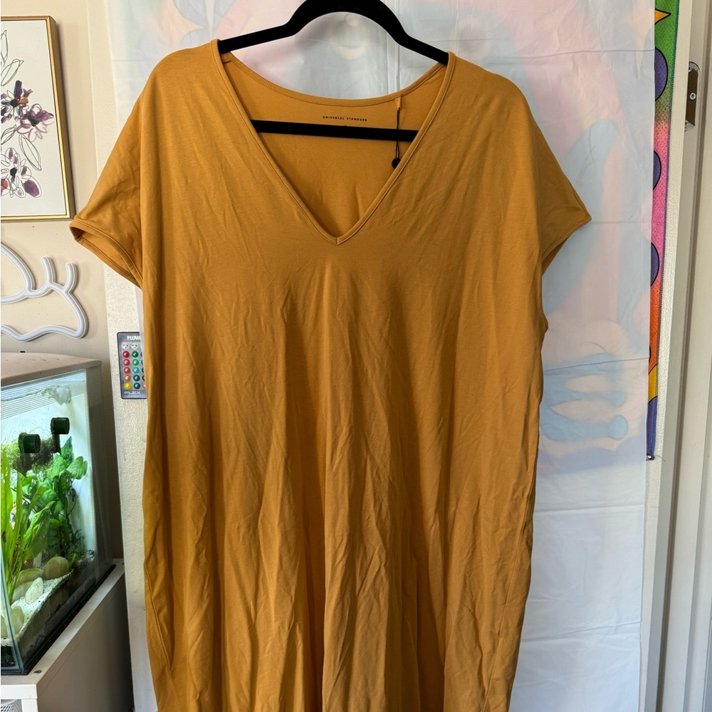 V Neck Geneva Honey Mustard